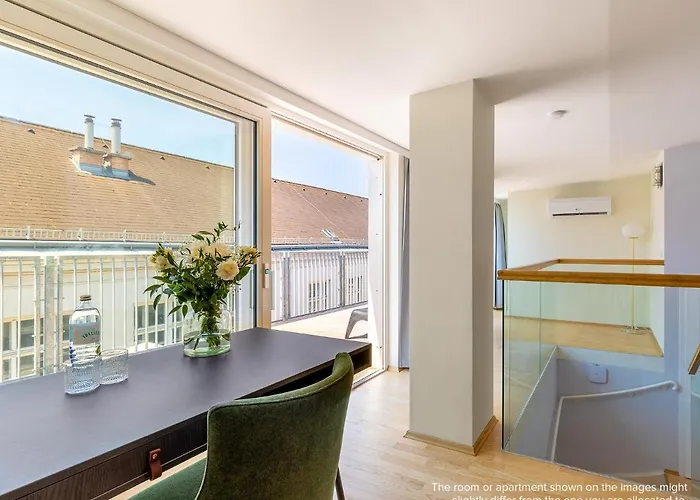 Aparthotel Numa Strauss 4*
